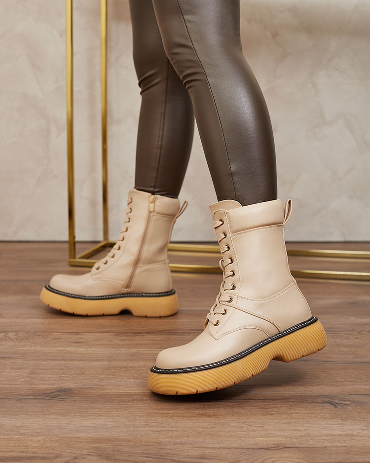 Royalfashion Бежови дамски ботуши с връзки на масивна подметка Diret