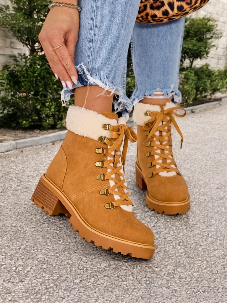 Дамски ботуши Trapper на Royalfashion Sawoli