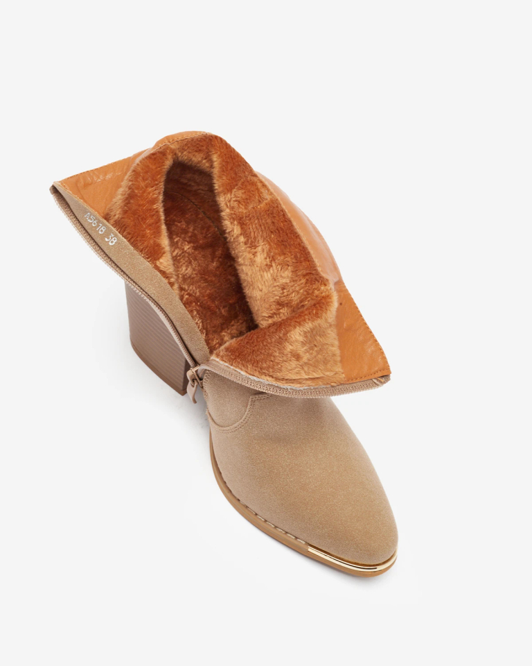 Royalfashion Бежови дамски ботуши с изолация Diva Charms