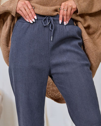 Royalfashion Дамски панталон от велурена материя в тъмно сиво