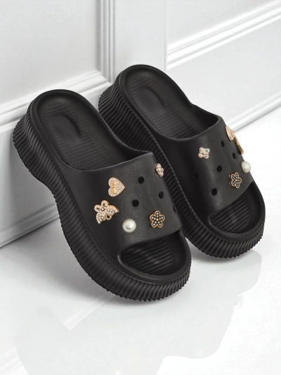 Royalfashion Дамски гумени чехли с декорации Slash Glam