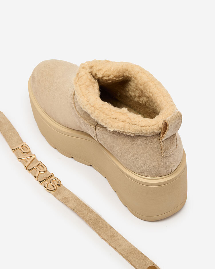 Royalfashion Бежови дамски обувки a'la ботуши за сняг с орнамент Parisela