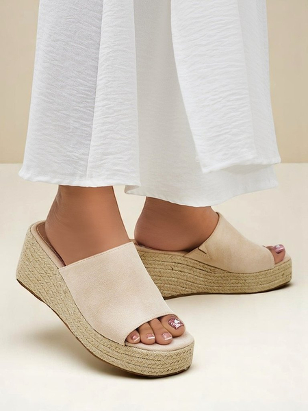 Royalfashion Дамски сандали на платформа Erli Erli