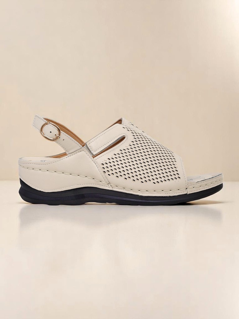 Royalfashion Дамски сандали на нисък ток Mira