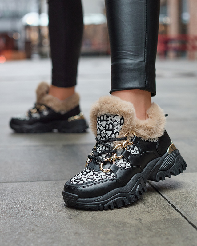 Дамски спортни обувки с кожа в черно Reyma- Footwear