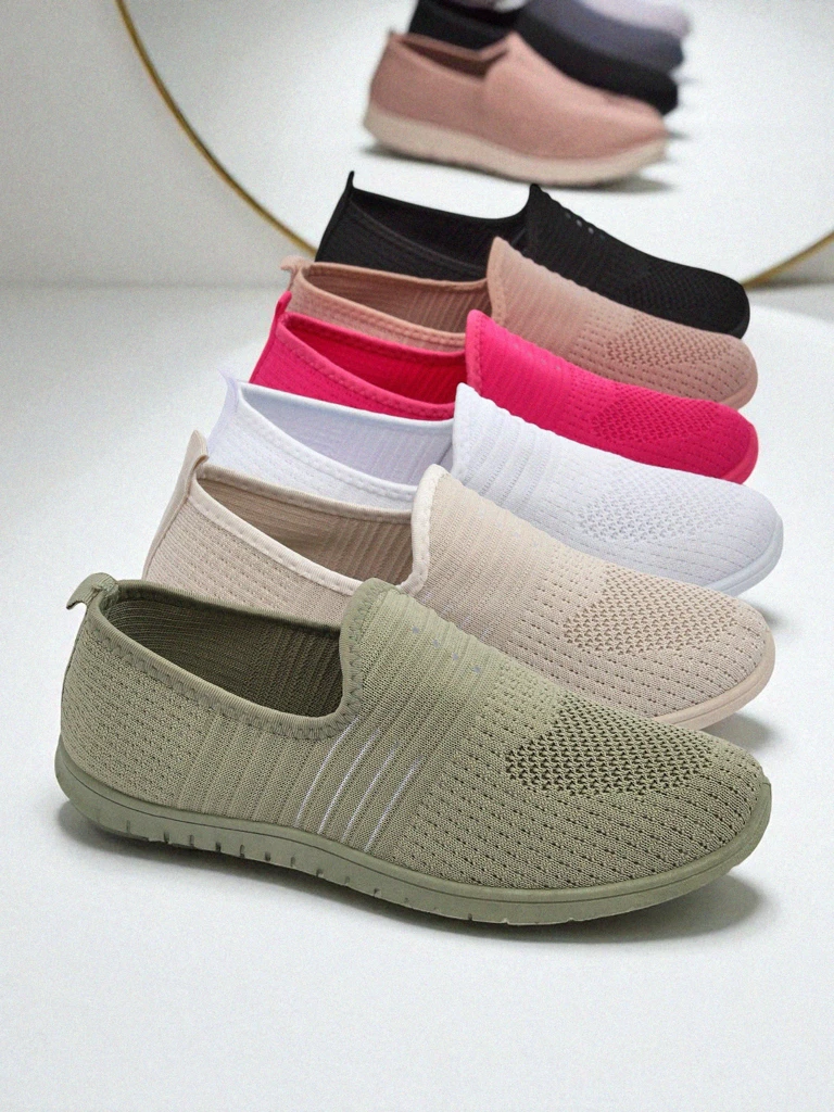 Дамски мокасини Hypatia Verde от плат на равна подметка