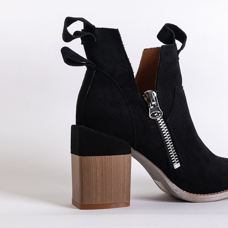 Czarne damskie botki na kwadratowym słupku Darera - Obuwie