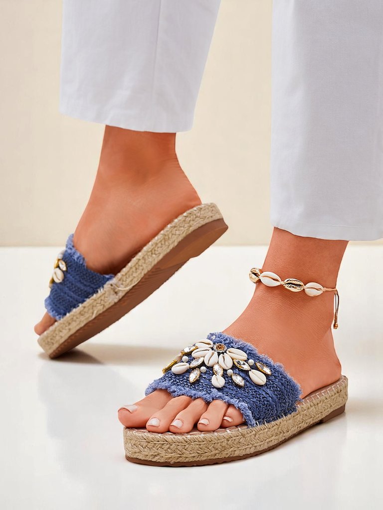 Летни чехли Royalfashion Calista – светлосини с мидички на плоска подметка