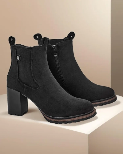 Женски еко-велурени глезенови боти на марката Royalfashion на стълбата Idilla