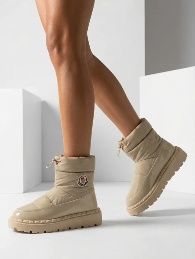 Royalfashion Дамски ботуши за сняг в светлокафяв цвят Ireda