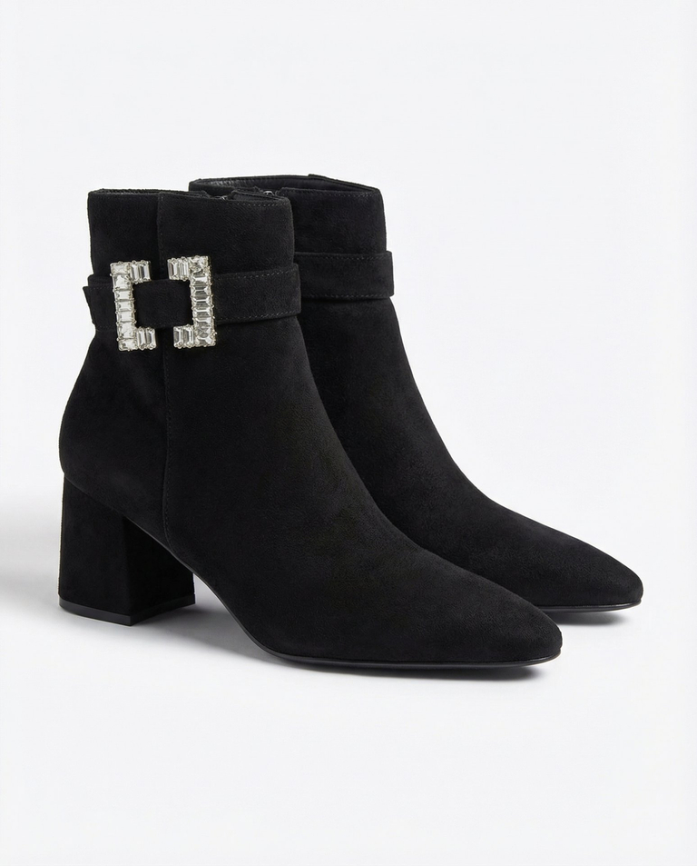 Royalfashion Черни дамски ботуши с нисък ток Masemart