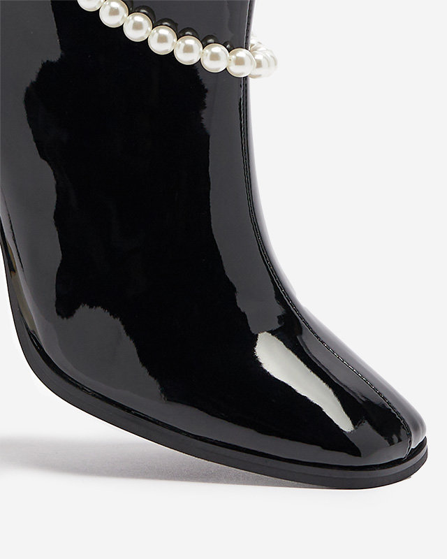 Черни лакирани дамски ботуши на висок ток Rassla- Обувки