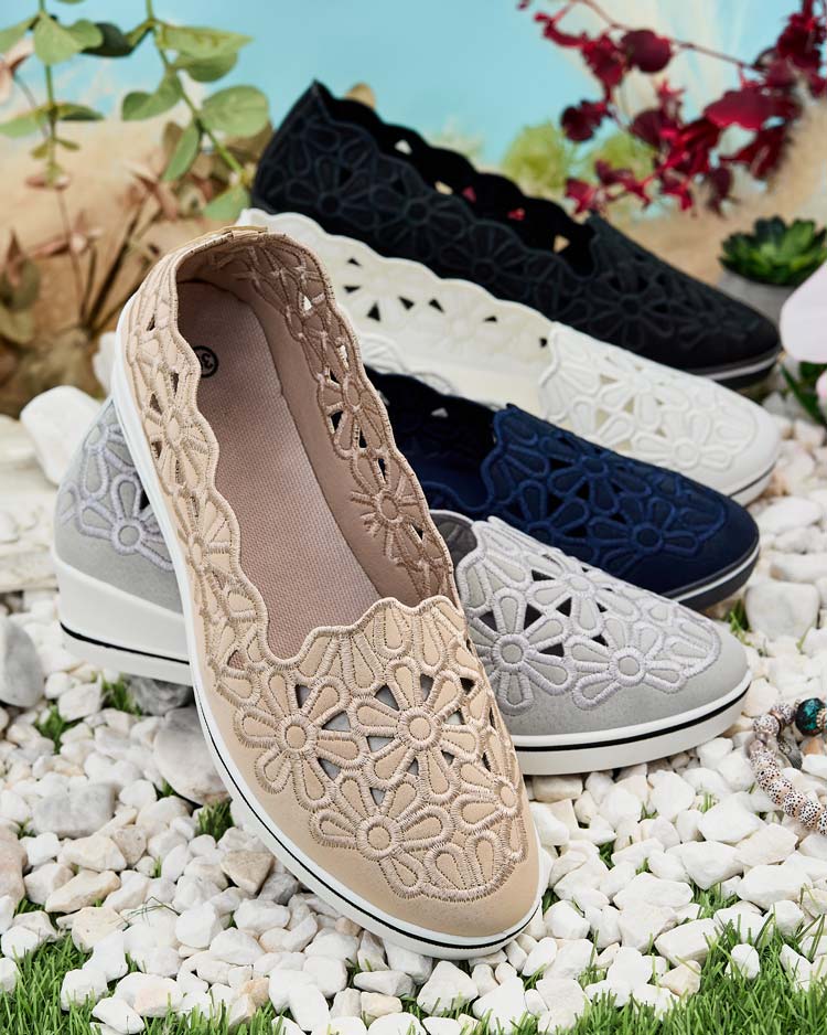 Royalfashion Дамски полуобувки на нисък ток Dellio