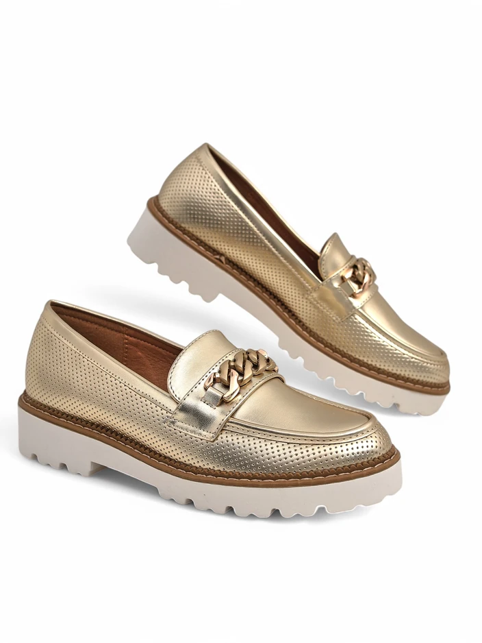 Аурелия Калцеус