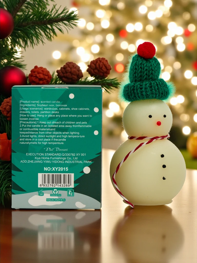 Коледна ароматна свещ Снежен човек