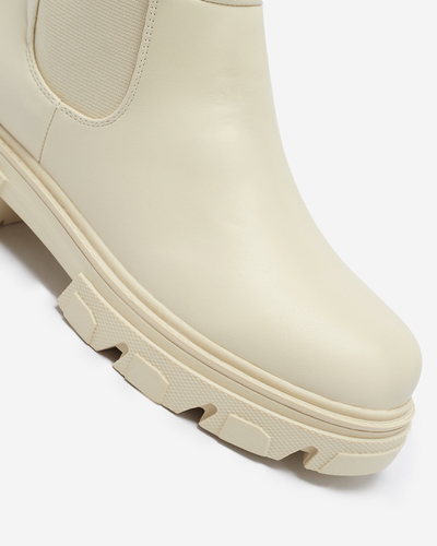 Кремави дамски ботуши до средата на прасеца Vebissa- Обувки