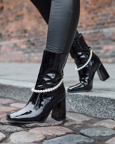 Черни лакирани дамски ботуши на висок ток Rassla- Обувки