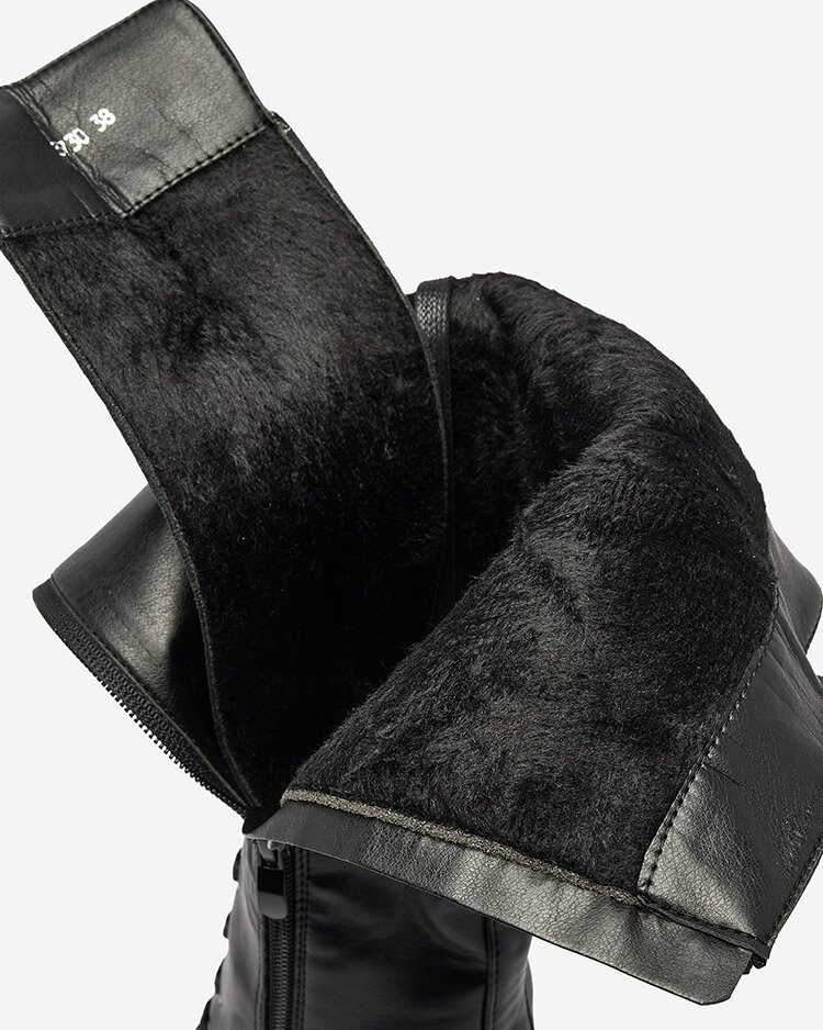 Royalfashion Дамски високи ботуши до коляното с дантела в черно Geiotta