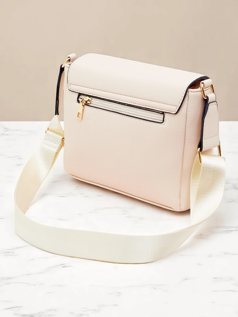 Royalfashion Дамска малка чанта от еко кожа Noli Chic