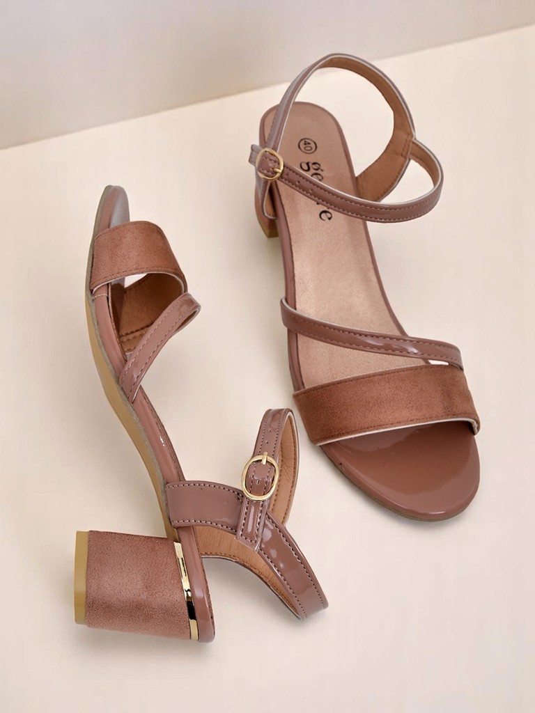 Royalfashion Лакирани дамски сандали на нисък ток Grace Gloss