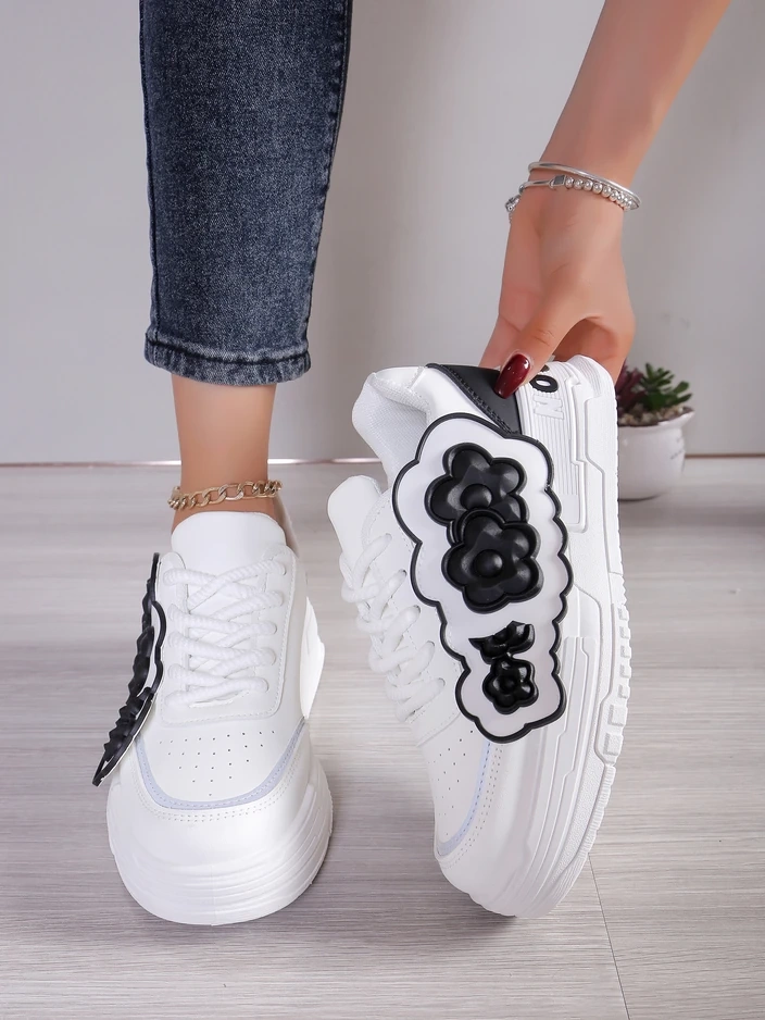 Royalfashion Женски кецове с декоративна горна част Nendales