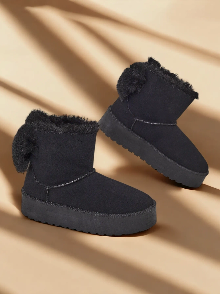 Royalfashion Дамски ботуши a'la snow boots в черно Goroggo