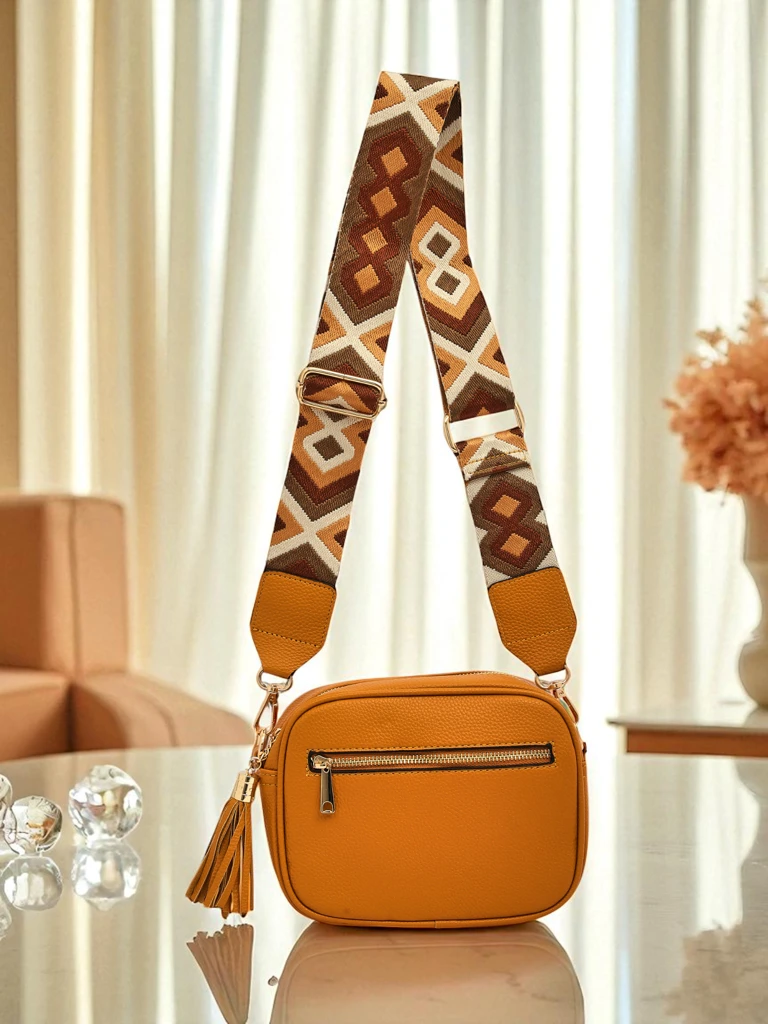 Royalfashion Малка дамска чанта от еко кожа с цветна каишка Kovi Lace