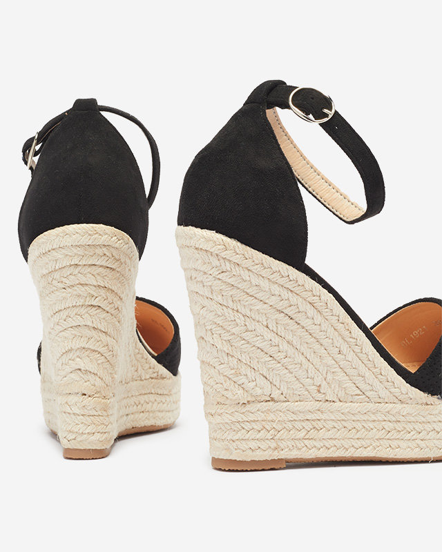 Royalfashion Черни дамски сандали на платформа Meylasi