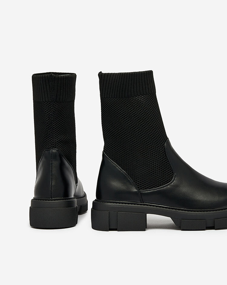 Royalfashion Черни дамски ботуши с мрежа Xandra