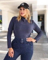 Тъмносиньо