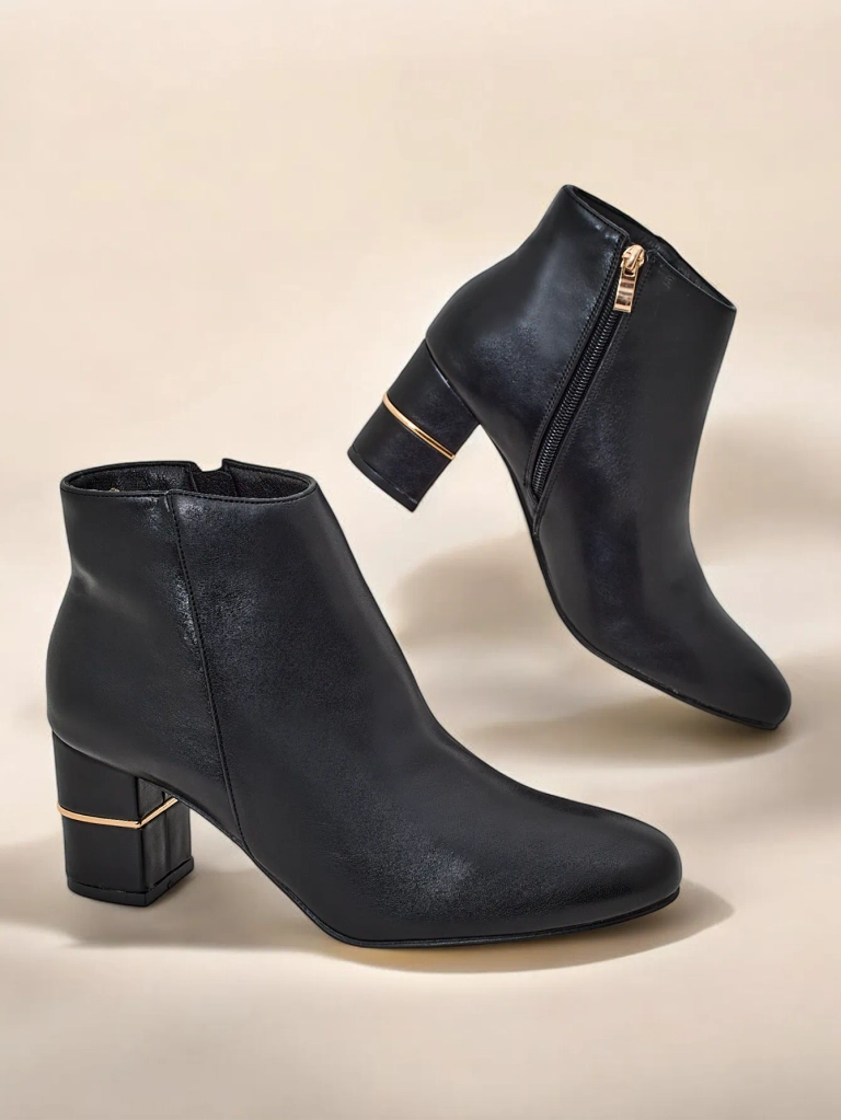 Дамски боти с платформа RoyalFashion Afennor