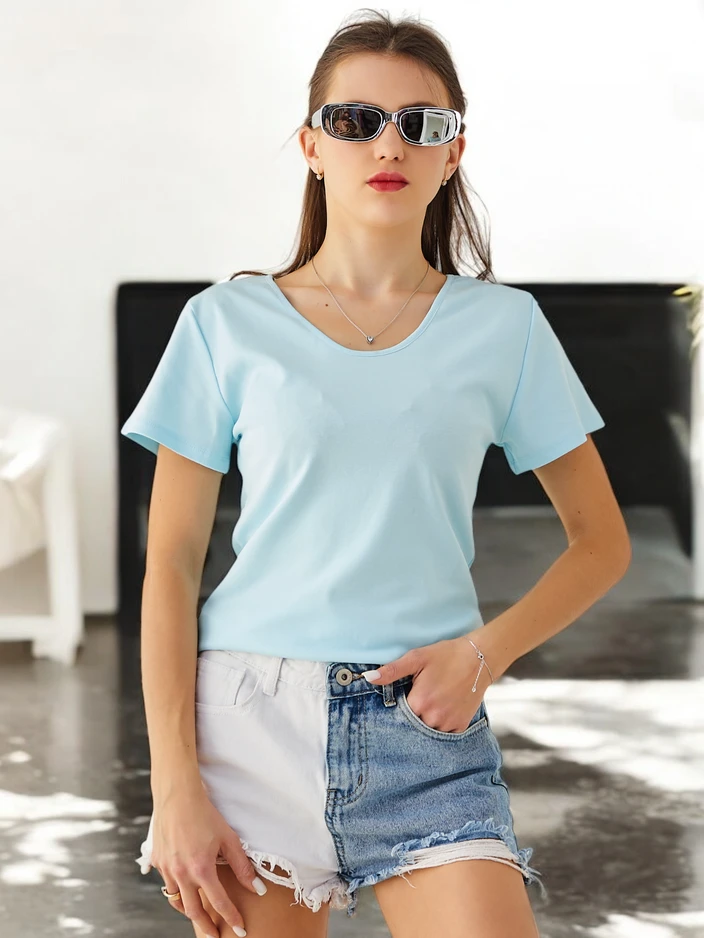 Royalfashion Дамска памучна тениска с дантела на гърба