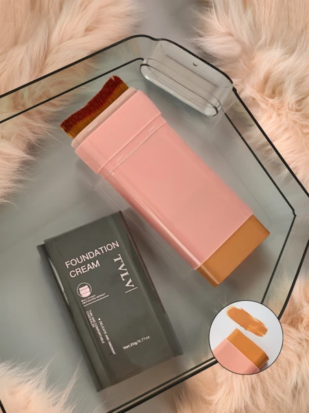 TVLV Матиращ фон дьо тен в стик с вградена четка Warm Beige