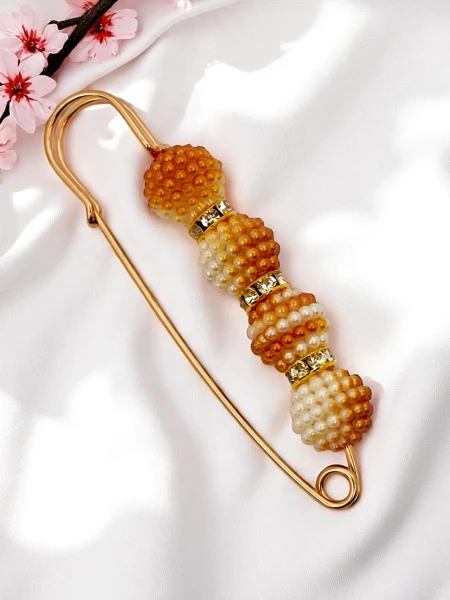 Декоративна дамска брошка с перли Four Pearls