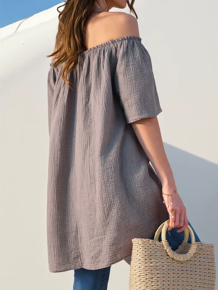 Royalfashion дамска памучна блуза а-ла off-the-shoulder с декоративни копчета