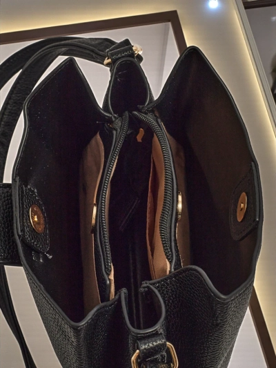 Малка дамска чанта от еко кожа Narias