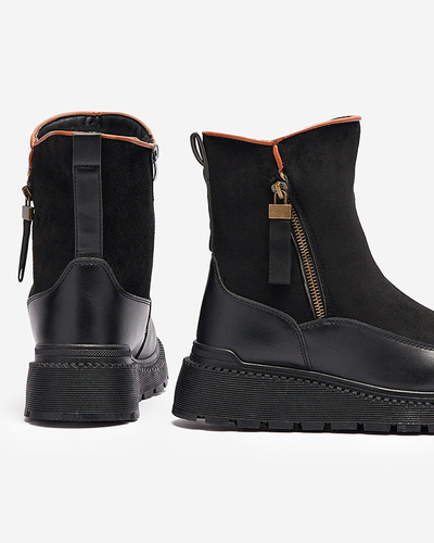 Черни дамски ботуши с плосък ток Mefina- Footwear