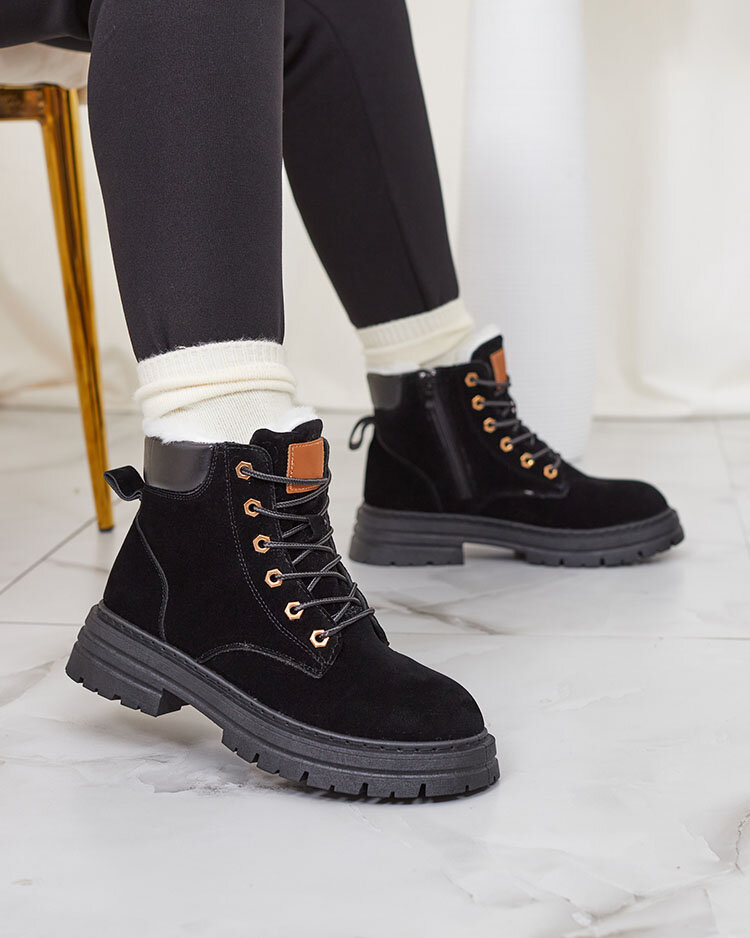 Royalfashion Дамски изолирани ботуши тип "трапер" в черно Radoras