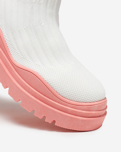 Botki damskie na grubszej podeszwie w kolorze biało- różowym Korlico- Obuwie