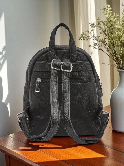 Дамска раница Astrea Królewska Moda от екологична кожа, черно и бяло