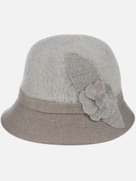 Дамска шапка бомбе с декорация Pearl Belle