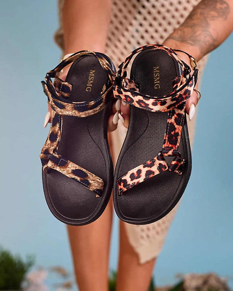 Royalfashion Бежови дамски сандали с леопардова шарка Leonno