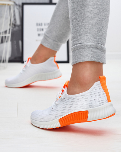 Бели дамски спортни обувки с оранжеви вложки Kedeti - Обувки