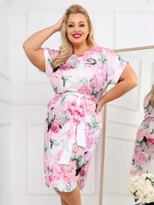 Светло розово