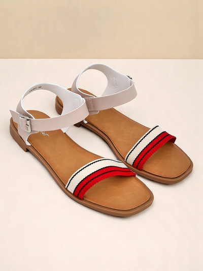 Royalfashion Дамски сандали с равна подметка Naya