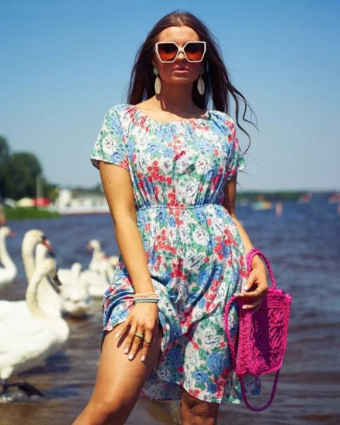 Royalfashion Дамска мини рокля с флорални мотиви a'la hiszpanka в синьо