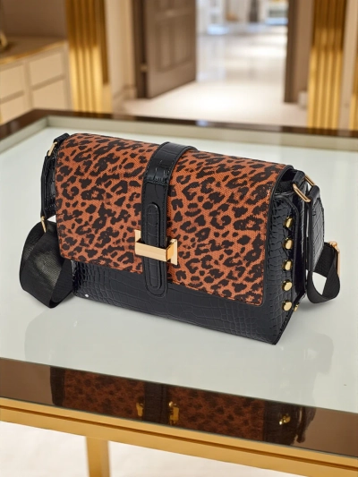 Лакирана малка дамска чанта от еко кожа Panthere Mist