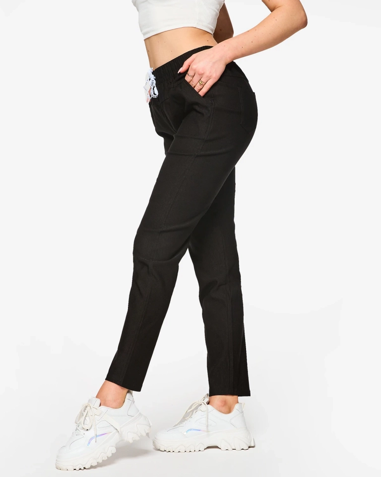 Дамски прав панталон от плат в черно PLUS SIZE- Облекло