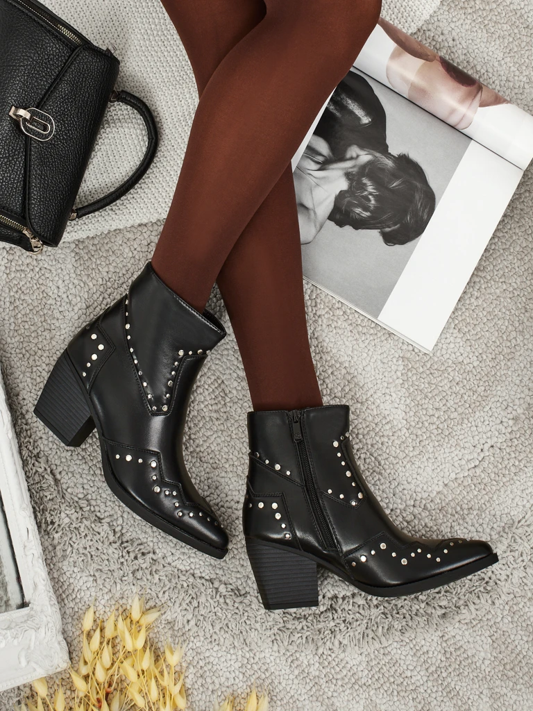 Дамски каубойски ботуши на ток с нитове Glaciere