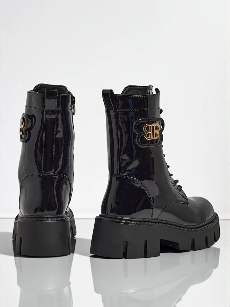 Royalfashion Дамски боти тип работнически Milloze